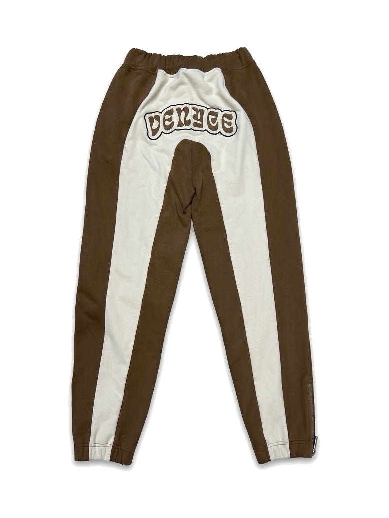 Jogging coton bi-color VENYCE — dos, coloris marron et écru, lettrage VENYCE brodé